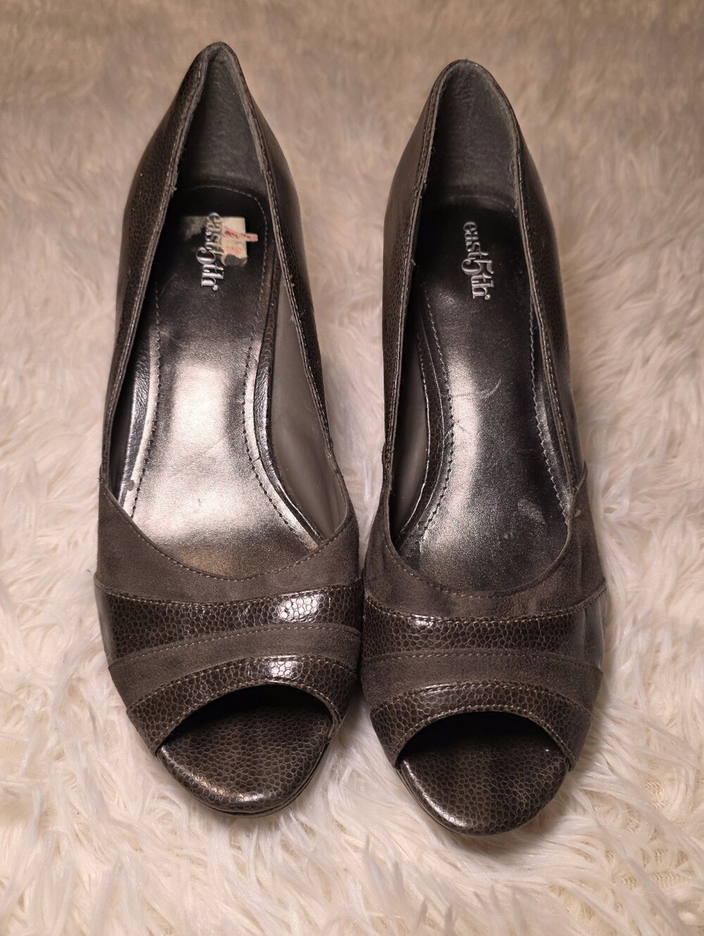 Women's Classic Peep-Toe Heels in a two tone colorway